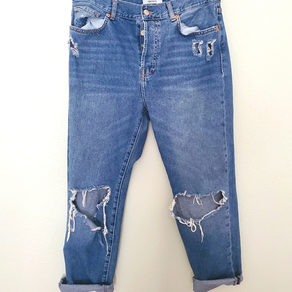 Forever 21 Denim - *3/$10* High Rise Distressed Boyfriend Jeans